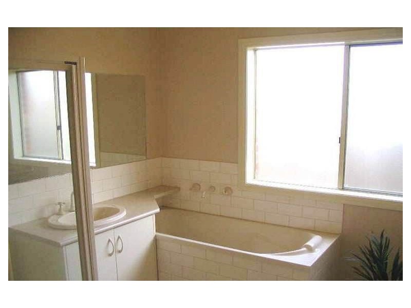 48  Lonsdale Circuit, Hoppers Crossing VIC 3029