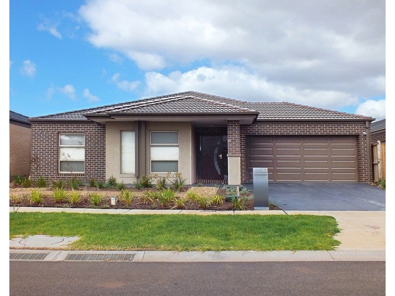 12 Penshurst Avenue, Williams Landing VIC 3027