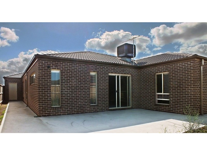 12 Penshurst Avenue, Williams Landing VIC 3027