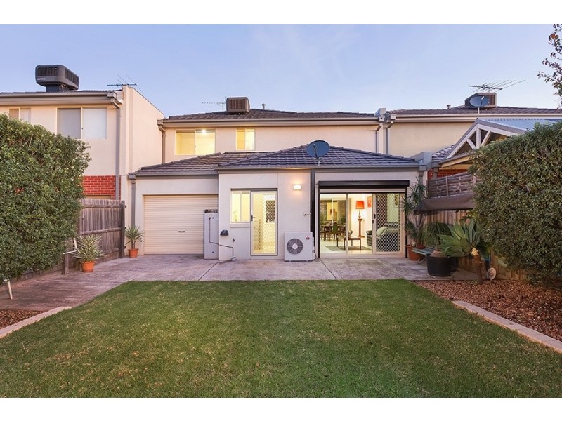 25 Almond Close, Werribee VIC 3030