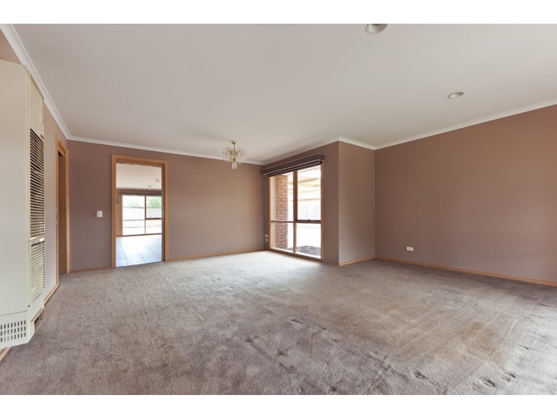 13 Torbay Court, Werribee VIC 3030