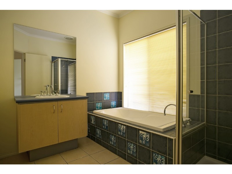 21 Brighton Avenue, Wyndham Vale VIC 3024