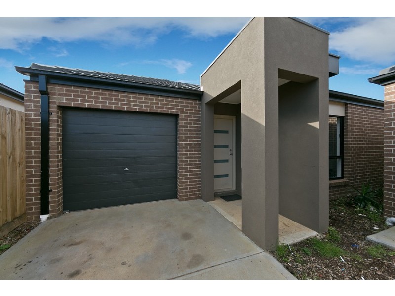 2/62 Toritta Way, Truganina VIC 3029
