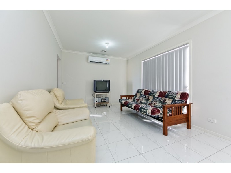 2/62 Toritta Way, Truganina VIC 3029