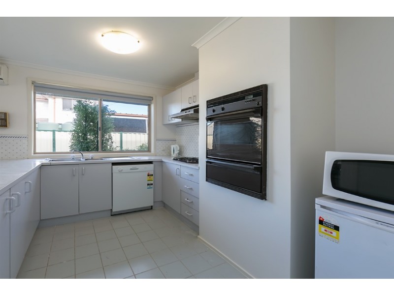 56 Hotham Cres, Hoppers Crossing VIC 3029