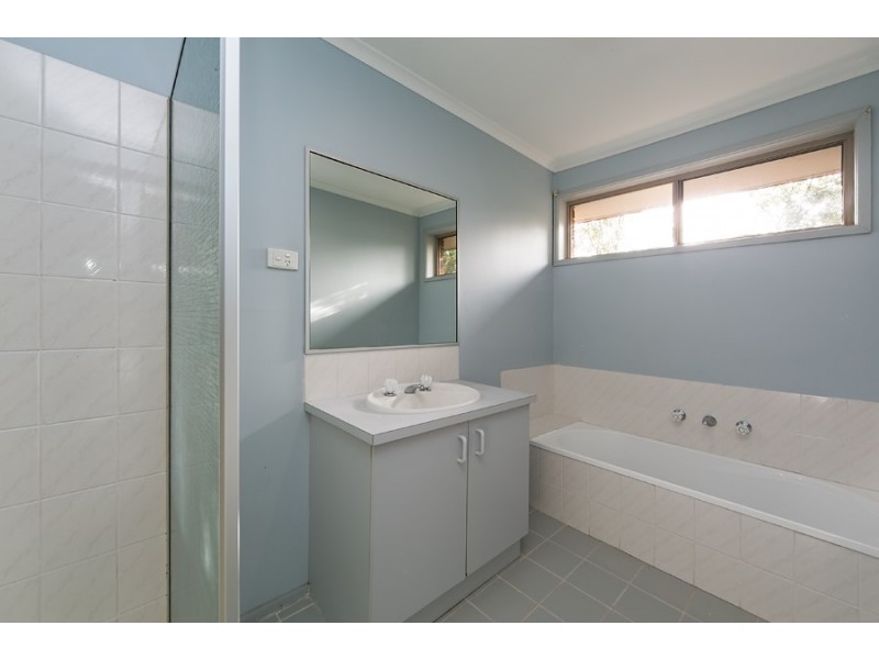 56 Hotham Cres, Hoppers Crossing VIC 3029