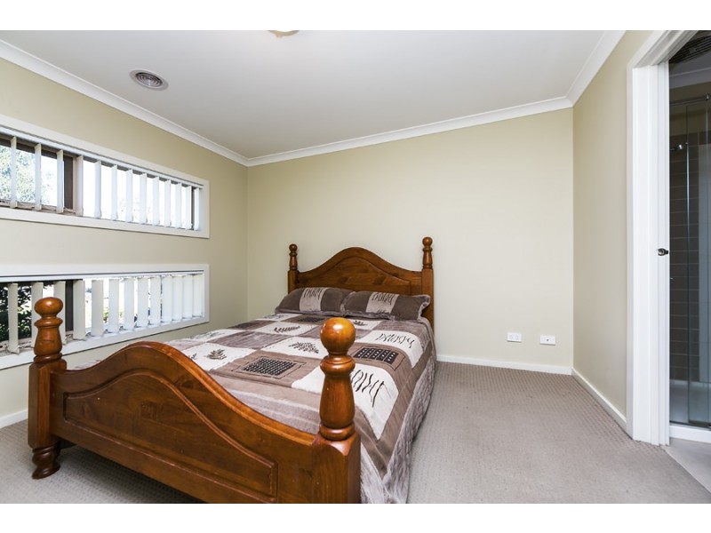 16 Blue Jay Cres, Tarneit VIC 3029