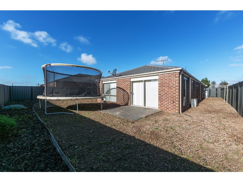 16 Blue Jay Cres, Tarneit VIC 3029