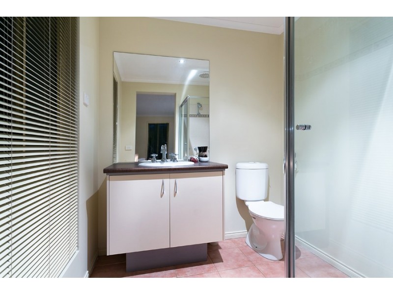 202 Thames Blvd, Tarneit VIC 3029