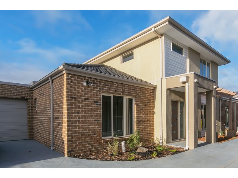 2/35-37 Fitzpatrick Drive, Altona Meadows VIC 3028
