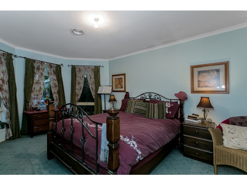 15 James Bryce Avenue, Hoppers Crossing VIC 3029