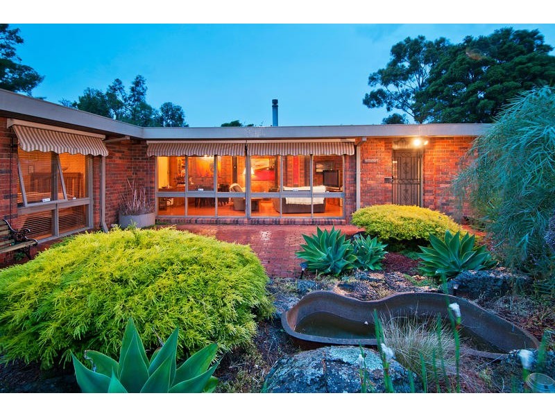 16 Oppy Cres, Hoppers Crossing VIC 3029