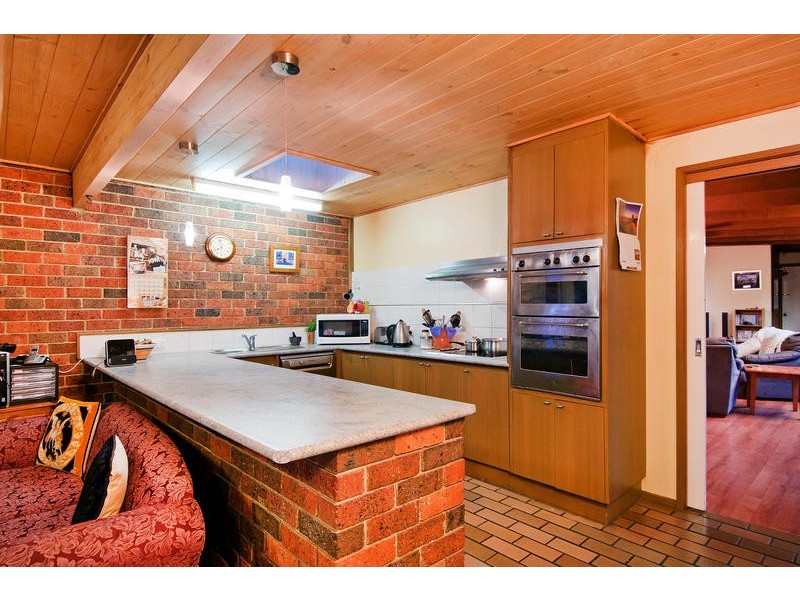 16 Oppy Cres, Hoppers Crossing VIC 3029