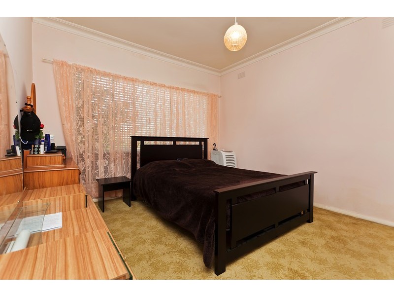 32 Moffatt Crescent, Hoppers Crossing VIC 3029