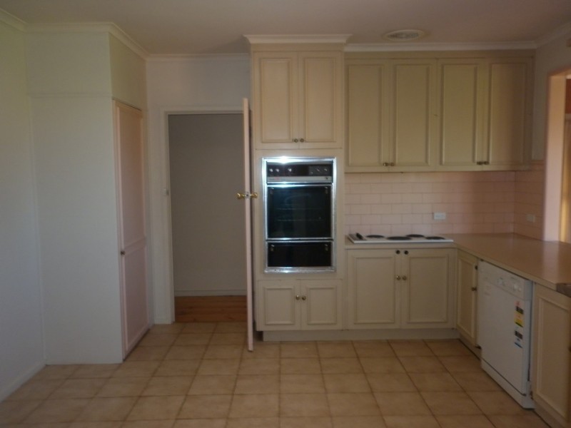 2 Finch Road, Werribee South VIC 3030