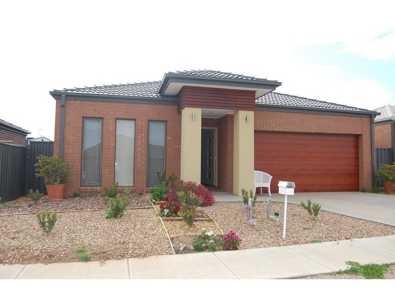 39 Brockwell Crescent, Wyndham Vale VIC 3024
