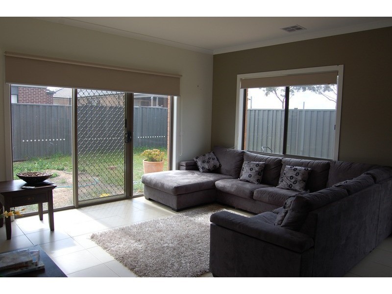 39 Brockwell Crescent, Wyndham Vale VIC 3024