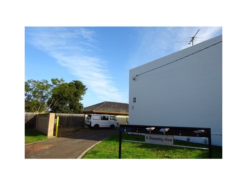 1/8 Beasley Avenue, Werribee VIC 3030