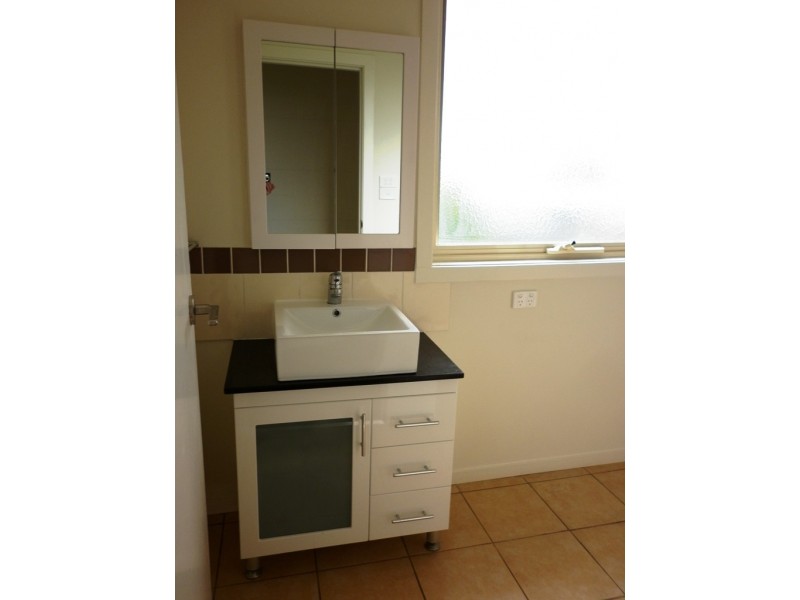 1/8 Beasley Avenue, Werribee VIC 3030