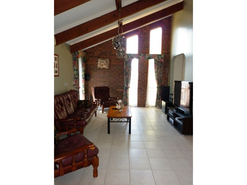 16 Mount Eagle Way, Wyndham Vale VIC 3024