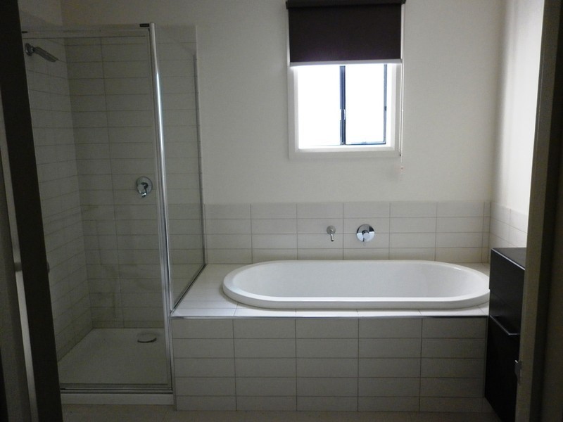 25 Ambleside Avenue, Wyndham Vale VIC 3024