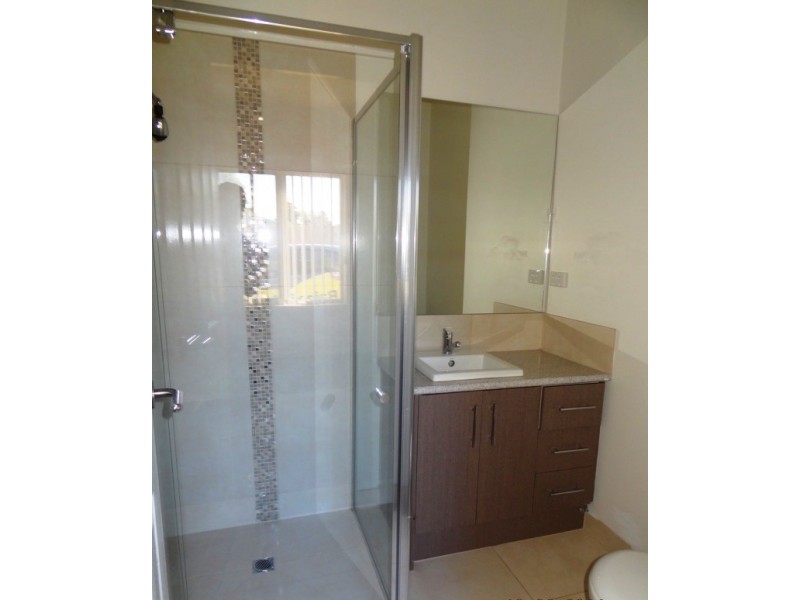 3/5 Bernhardt Avenue, Hoppers Crossing VIC 3029