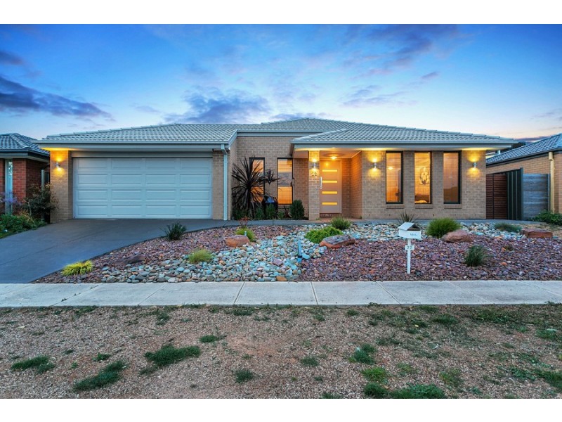 22 Carisbrook Circuit, Truganina VIC 3029