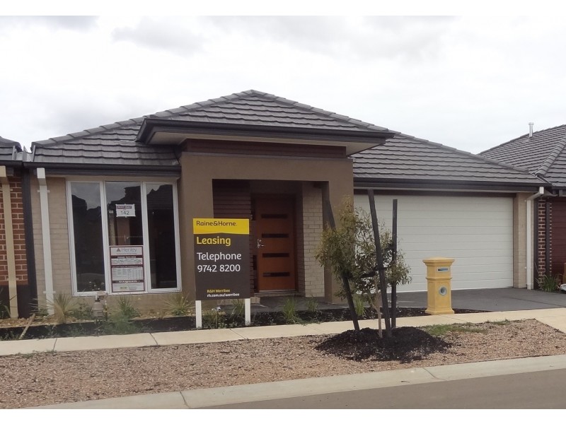 35 Holly Green Circuit, Truganina VIC 3029