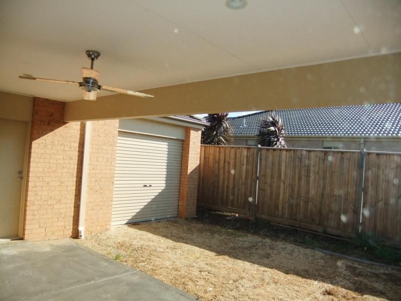 6 Banilla Close, Point Cook VIC 3030