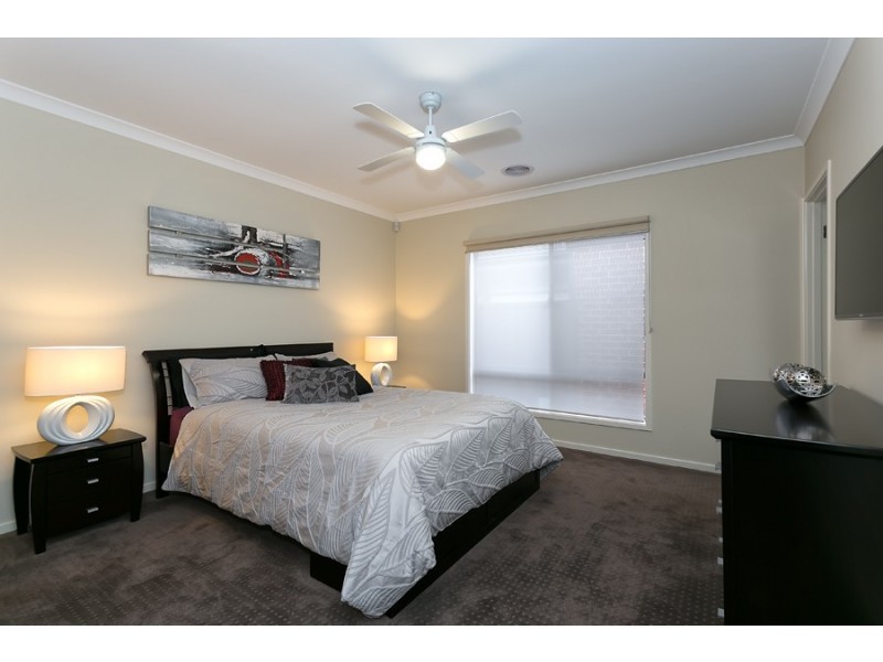 10 Montezuma Avenue, Truganina VIC 3029