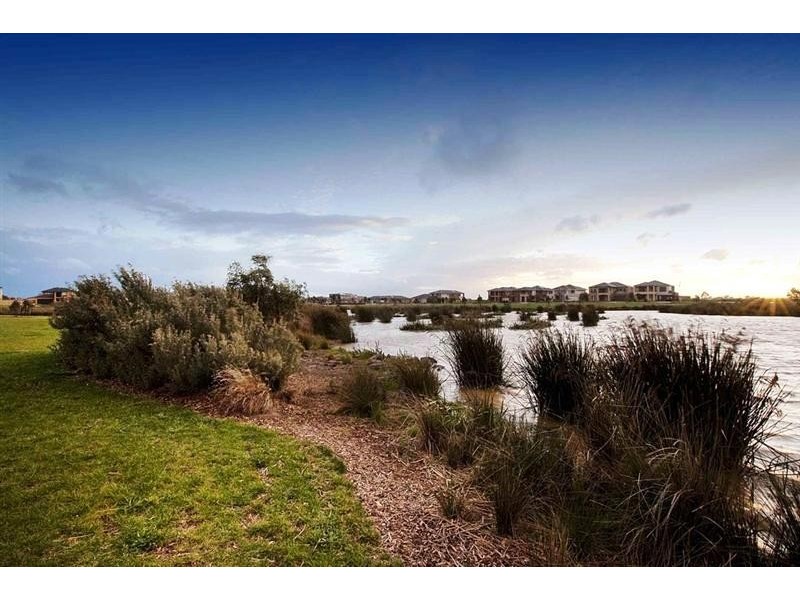 293 Boardwalk Blvd, Point Cook VIC 3030