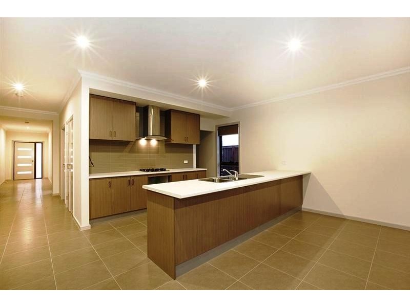 293 Boardwalk Blvd, Point Cook VIC 3030