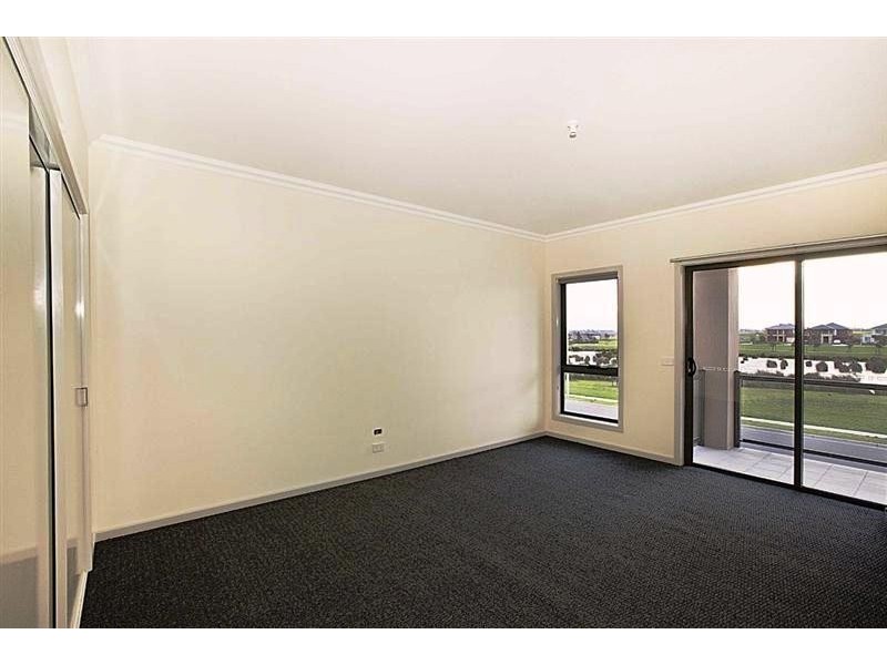 293 Boardwalk Blvd, Point Cook VIC 3030