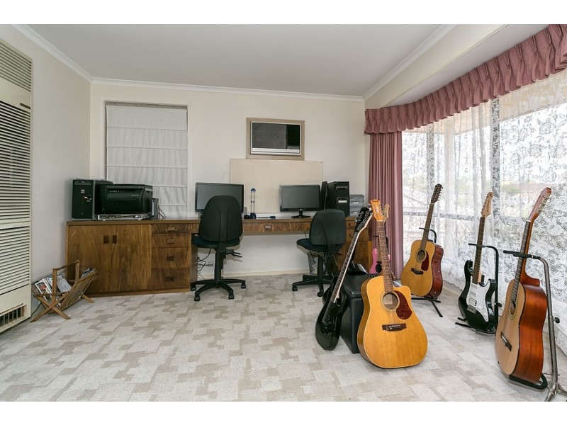 202 Morris Rd, Hoppers Crossing VIC 3029