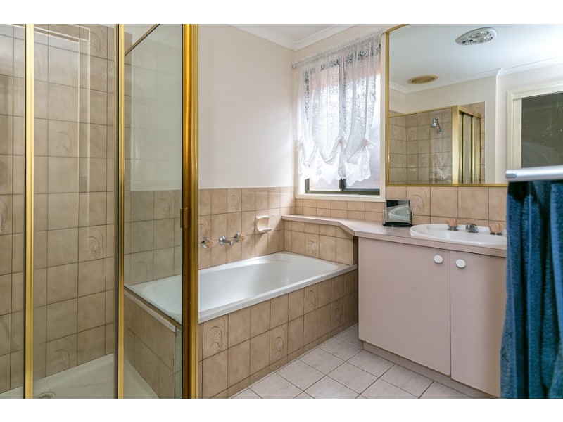 202 Morris Rd, Hoppers Crossing VIC 3029