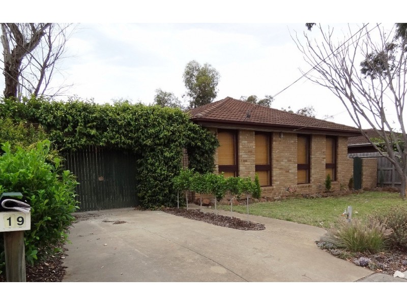 19 Warringa Crescent, Hoppers Crossing VIC 3029
