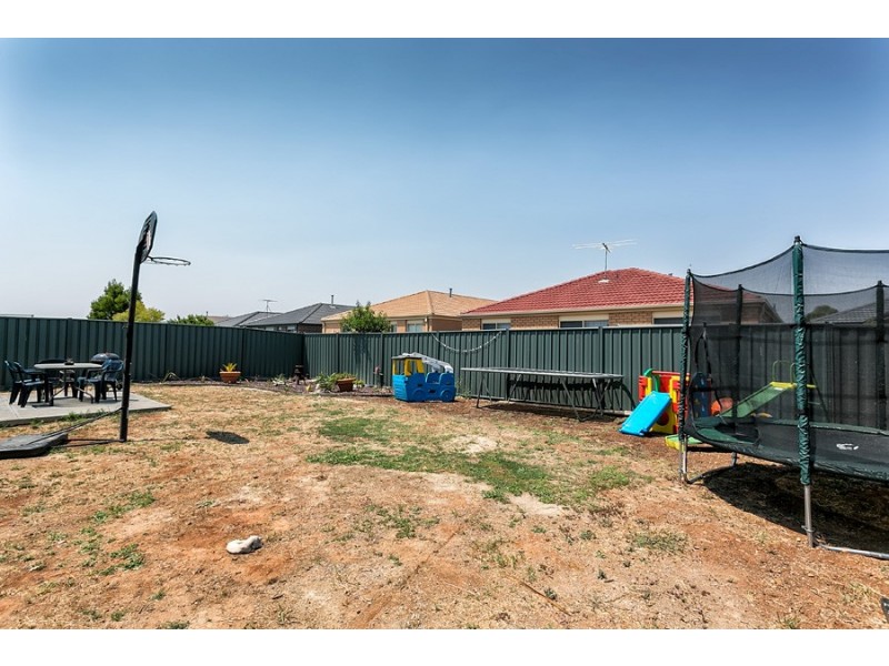 8 Hidden Valley Drive, Tarneit VIC 3029