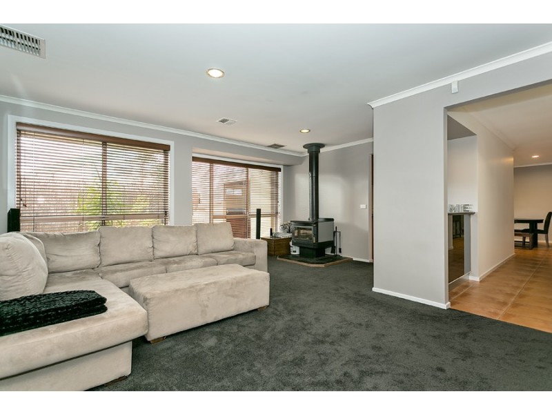 4 Citrus Close, Hoppers Crossing VIC 3029