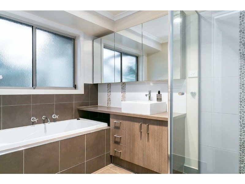 4 Citrus Close, Hoppers Crossing VIC 3029