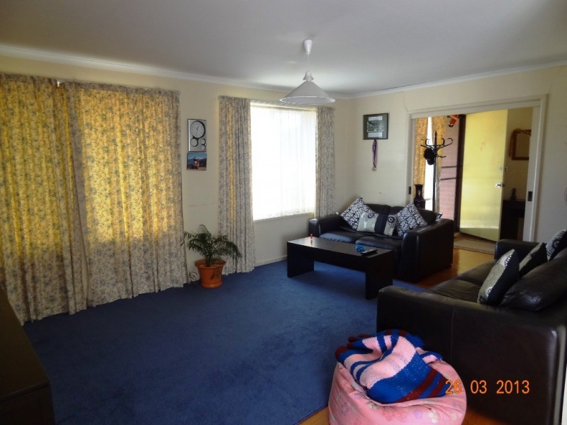56 Strathmore Crescent, Hoppers Crossing VIC 3029