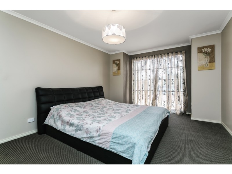 10 Gosford Rd, Wyndham Vale VIC 3024