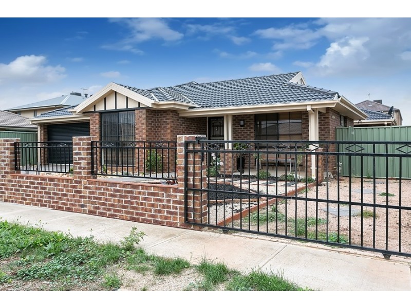 10 Gosford Rd, Wyndham Vale VIC 3024