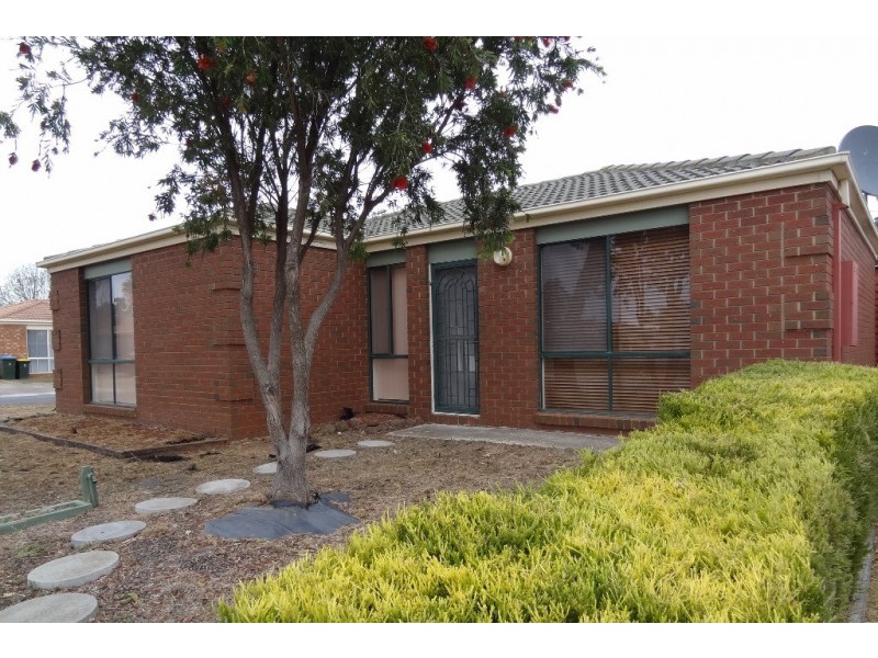 6 Wycombe Way, Werribee VIC 3030