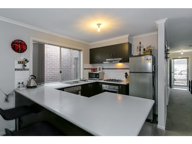 16 Parawong Parade, Wyndham Vale VIC 3024
