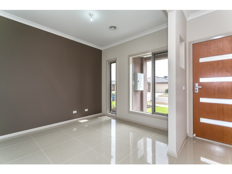 Melton South VIC 3338