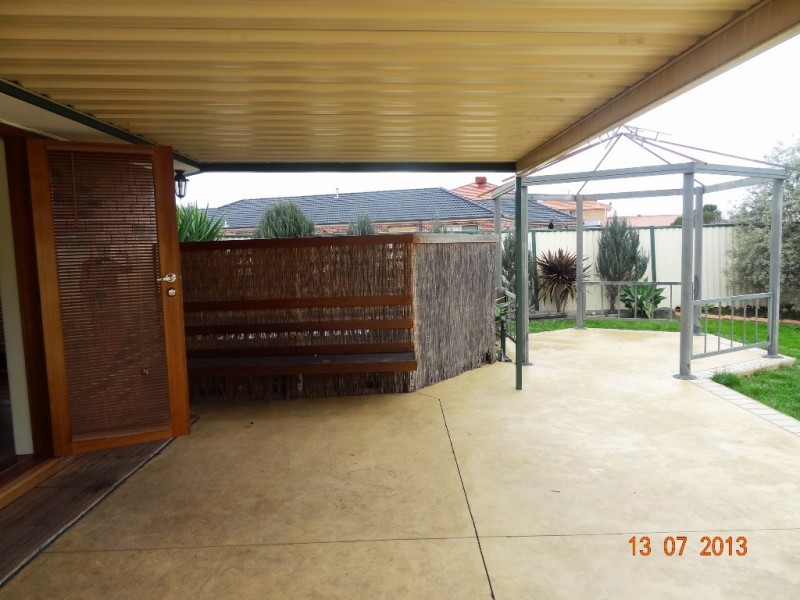 21 Eleanor Drive, Hoppers Crossing VIC 3029