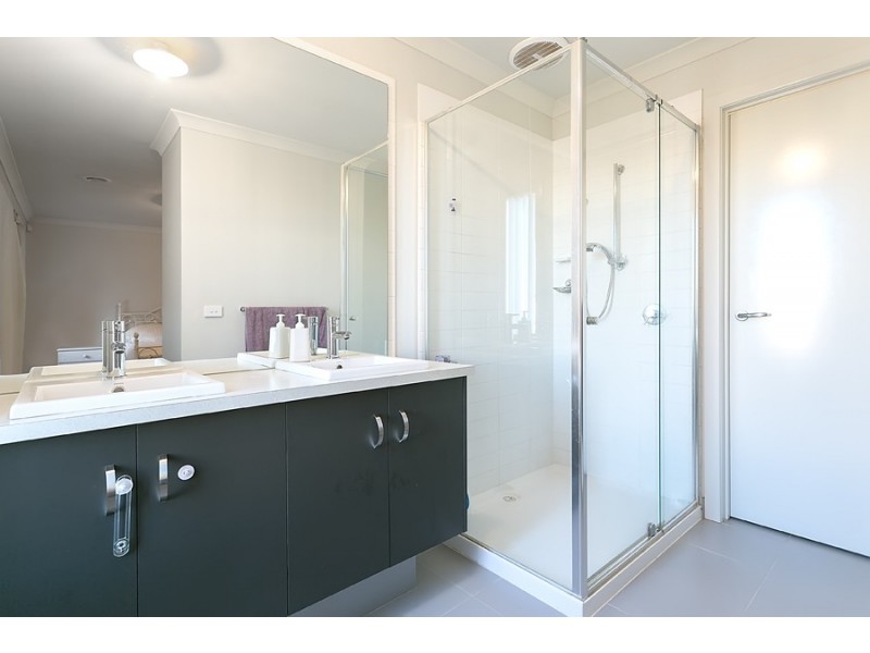 12 Prominence Boulevard, Tarneit VIC 3029