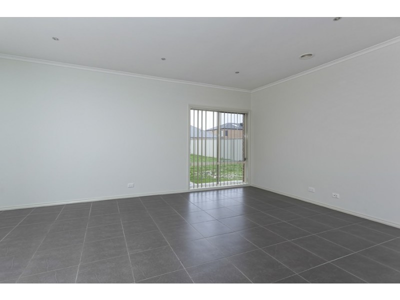 55 Cheviot Drive, Truganina VIC 3029