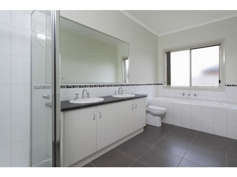 55 Cheviot Drive, Truganina VIC 3029