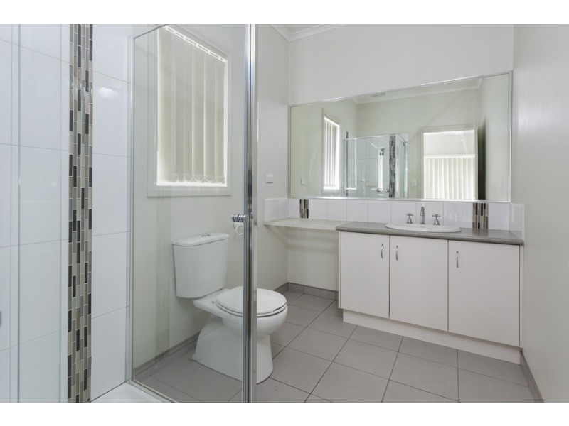 55 Cheviot Drive, Truganina VIC 3029